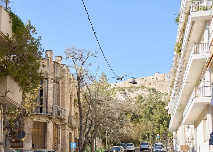 Acropolis 2Bd Private Entrance Apt